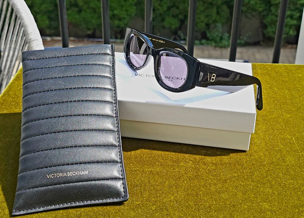 🔥 NIB Victoria Beckham VB654S Chunky Oval Sunglasses – Black/Grey